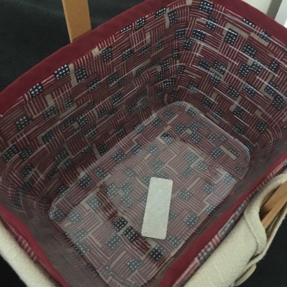 Longaberger Basket with accessories